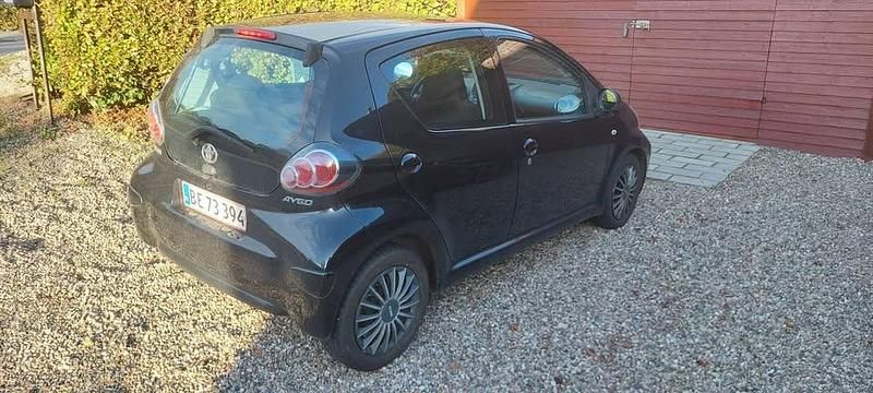 Brugt Toyota Aygo 68 HK (50 kW) 2011 Hatchback