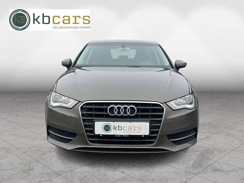 Brugt Audi A3 Sportback Ambiente 110 HK (80 kW) 2016 Champagnemetal Hatchback