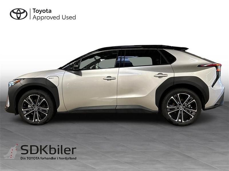 Brugt Toyota bZ4X Executive 150 kW (204 HK) 2025 Platinum/astral black SUV