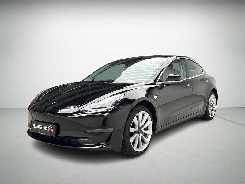 Sort Brugt 2020 Tesla Model 3 Standard Range Sedan | 154.900 kr. (Fair pris) - Billede 1/4