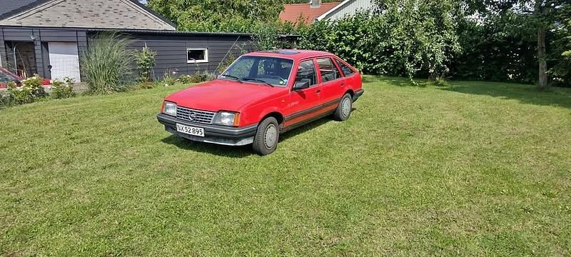 Brugt Opel Ascona 1983 Hatchback