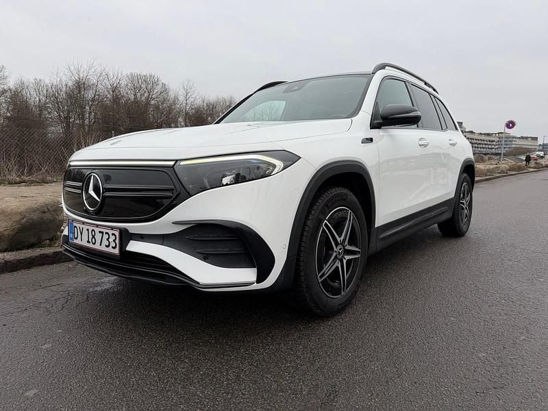 Hvid Brugt 2022 Mercedes EQB350 AMG line SUV | 284.900 kr. (Super pris) - Billede 1/4