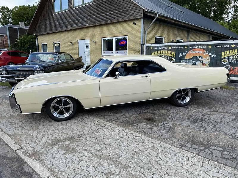 Brugt Chrysler 300 1970 Gul Coupe