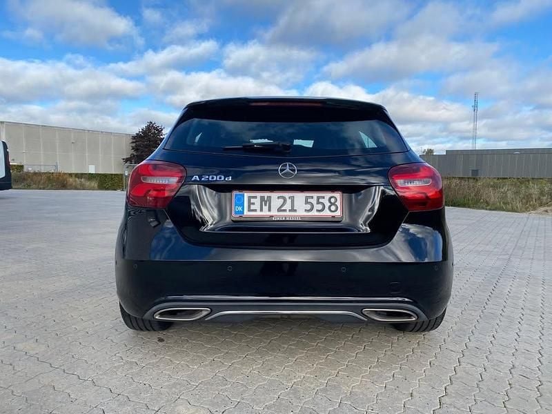 Brugt Mercedes A200 Urban 136 HK (100 kW) 2017 Sort Hatchback