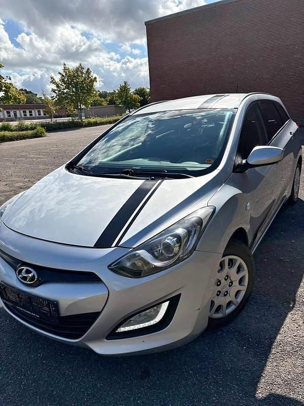 Grå Brugt 2014 Hyundai i30 GO! Stationcar | 49.500 kr. (Fair pris) - Billede 1/4