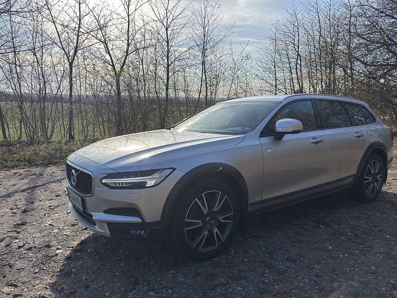Sølvmetal Brugt 2017 Volvo V90 CC Pro Stationcar | 299.990 kr. - Billede 1/4