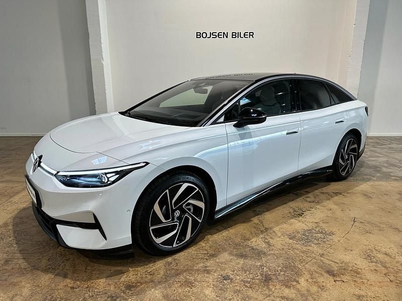 White glacier metallic Brugt 2025 VW ID.7 Pro Hatchback | 389.990 kr. (Fair pris) - Billede 1/4