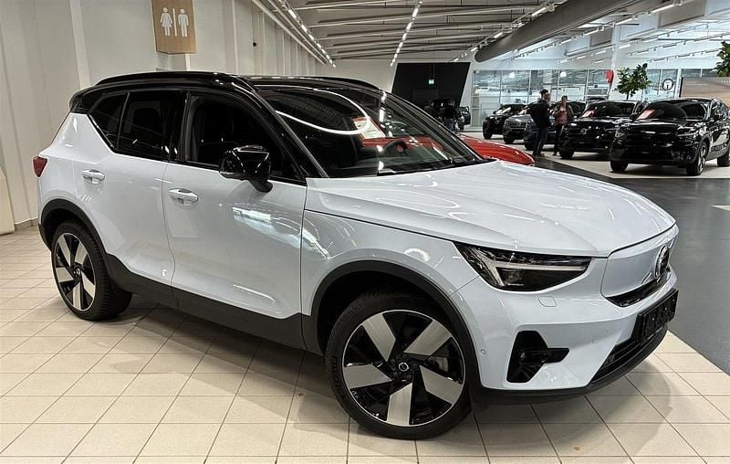 Lysblå Brugt 2024 Volvo XC40 Ultimate SUV | 349.800 kr. (Fair pris) - Billede 1/4
