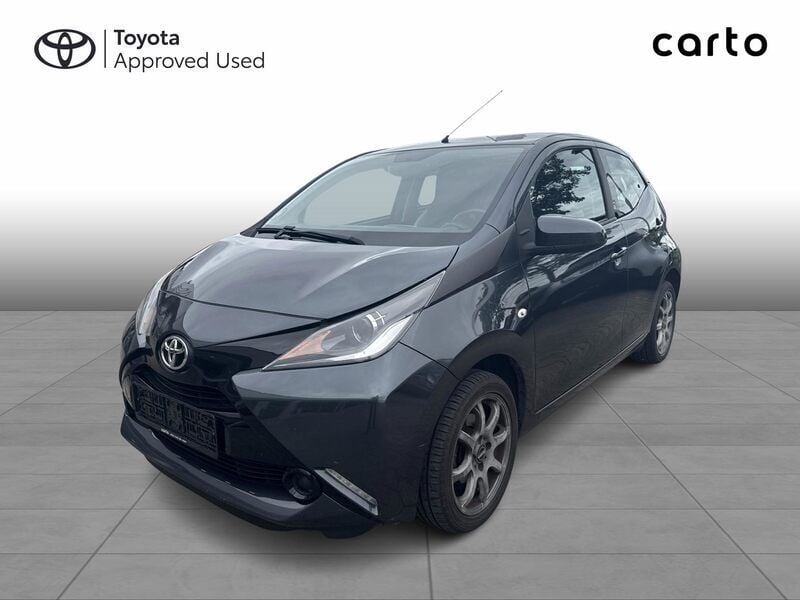 Grå Brugt 2016 Toyota Aygo X-play Hatchback | 69.900 kr. (Lidt for dyr) - Billede 1/4