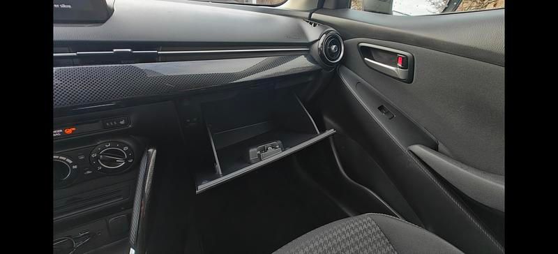 Brugt Mazda 2 Edition 90 HK (66 kW) 2018 Blå Hatchback