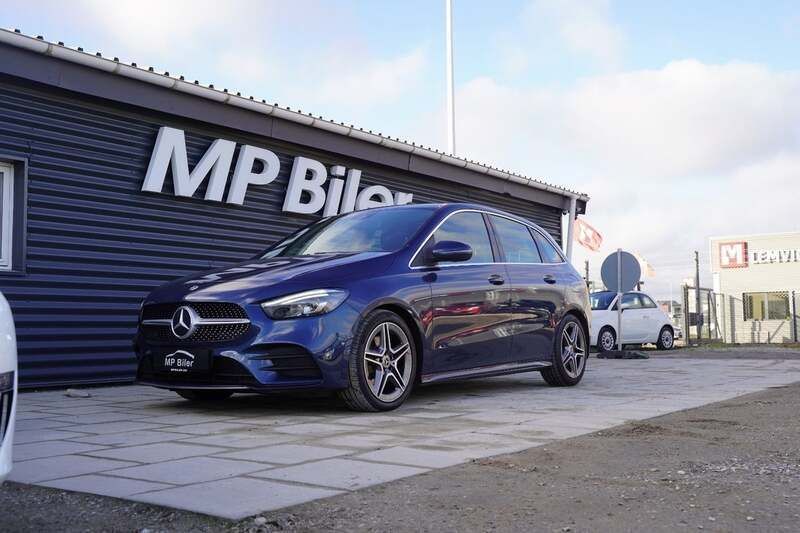 Blåmetal Brugt 2020 Mercedes B220 AMG line MPV | 259.900 kr. - Billede 1/4