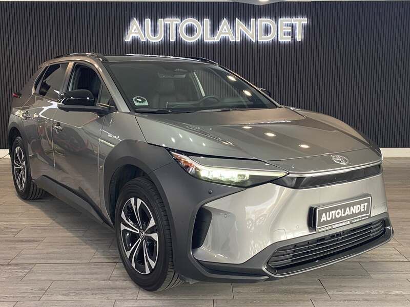 Gråmetal Brugt 2023 Toyota bZ4X Style SUV | 249.800 kr. (Fair pris) - Billede 1/4
