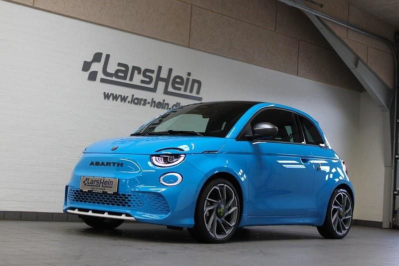 Ny Abarth 500e Scorpionissima 114 kW (155 HK) 2025 Blåmetal Hatchback