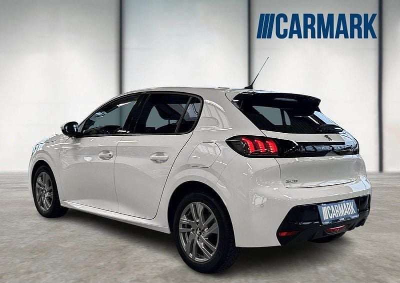 Brugt Peugeot 208 Allure 100 HK (73 kW) 2022 Hvid Hatchback