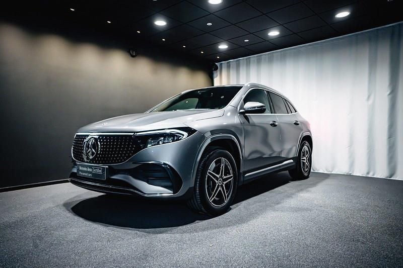 Farve: gråmetal Brugt 2025 Mercedes EQA250+ Premium SUV | 374.900 kr. (Fair pris) - Billede 1/4