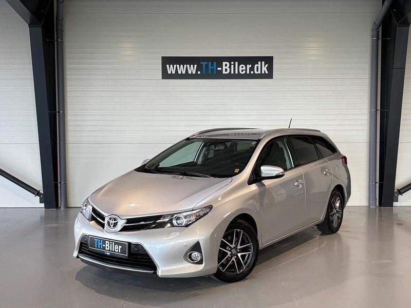 Brugt 2015 Toyota Auris Comfort Stationcar | 99.900 kr. (Fair pris) - Billede 1/4