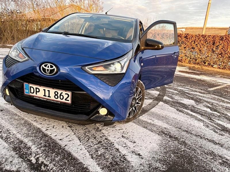 Blåmetal Brugt 2020 Toyota Aygo Hatchback | 79.000 kr. (God pris) - Billede 1/4