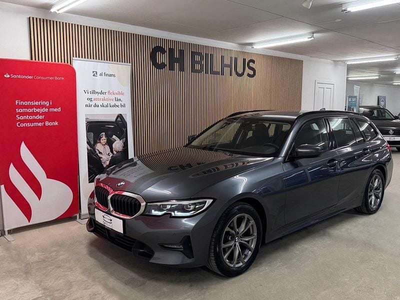 Gråmetal Brugt 2019 BMW 320 Sport Line Stationcar | 259.500 kr. (Fair pris) - Billede 1/4