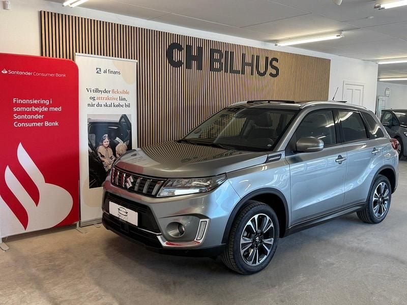 Gråmetal Brugt 2021 Suzuki Vitara Adventure SUV | 214.500 kr. (Fair pris) - Billede 1/4