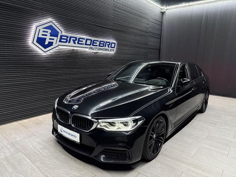 Sortmetal Brugt 2019 BMW 530e iPerformance Sedan | 369.500 kr. - Billede 1/4
