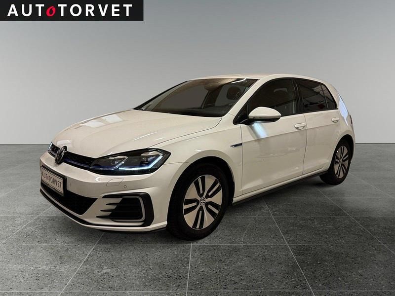 Hvid Brugt 2018 VW Golf VII GTE Hatchback | 134.700 kr. (Super pris) - Billede 1/4