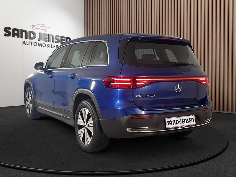 Brugt Mercedes EQB250+ Progressive 139 kW (190 HK) 2024 Blåmetal SUV