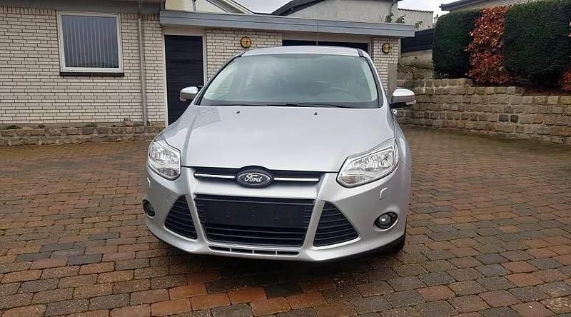 Rød Brugt 2012 Ford Focus Trend Stationcar | 49.800 kr. - Billede 1/4