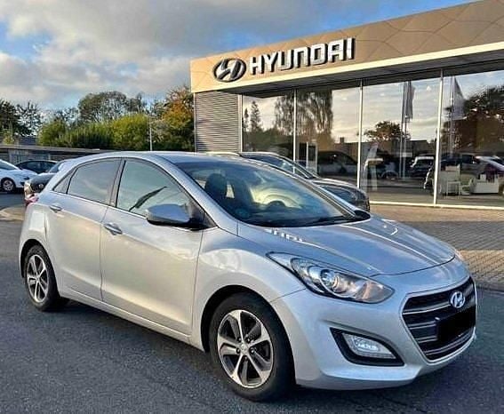 Brugt 2016 Hyundai i30 Em-edition Hatchback | 72.000 kr. (God pris) - Billede 1/4