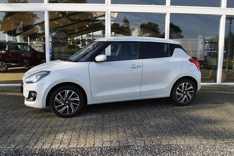 Brugt Suzuki Swift Exclusive 83 HK (61 kW) 2024 Pure white Hatchback