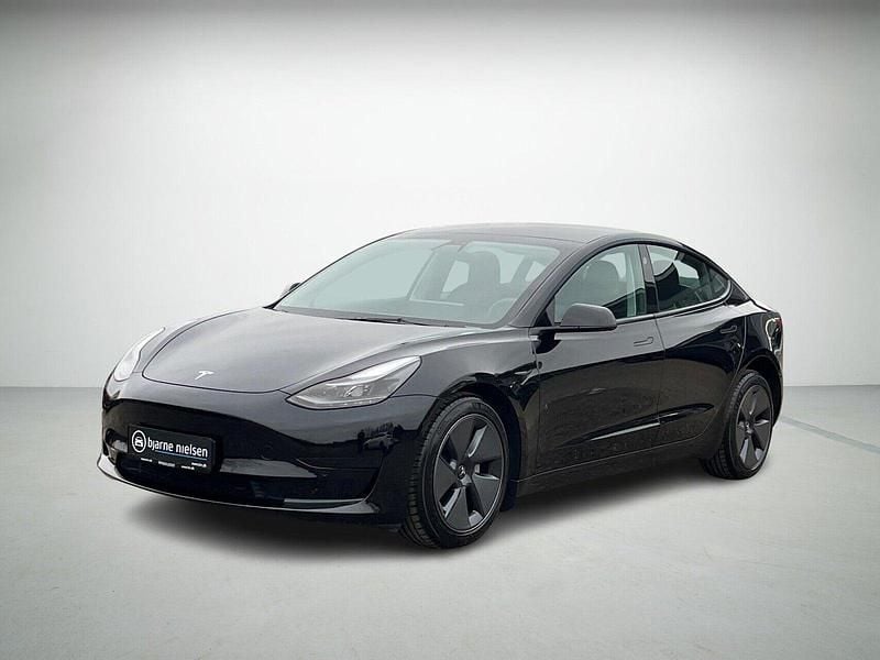 Brugt Tesla Model 3 Standard Range 239 kW (325 HK) 2021 Sortmetal Sedan