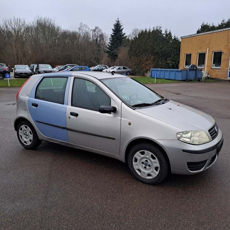 Beigemetal Brugt 2004 Fiat Punto Hatchback | 9.900 kr. (Fair pris) - Billede 1/4