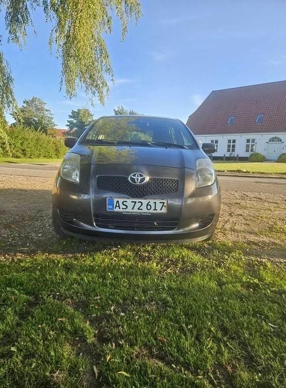 Brugt 2008 Toyota Yaris Hatchback | 19.000 kr. (Super pris) - Billede 1/2