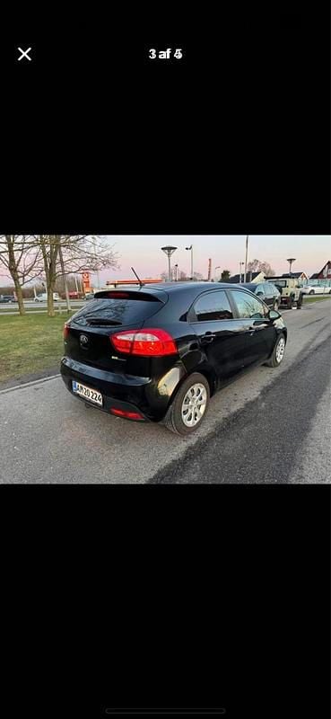 Sort Brugt 2014 Kia Rio Active Hatchback | 44.500 kr. (Fair pris) - Billede 1/4