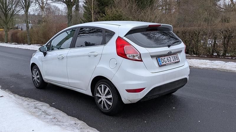 Brugt Ford Fiesta Titanium 125 HK (91 kW) 2015 Hvid Hatchback