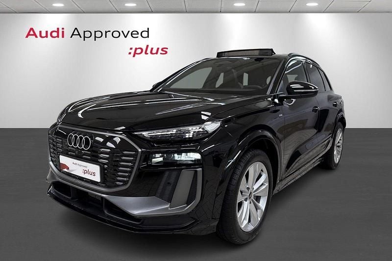 Sortmetal Brugt 2025 Audi Q6 e-tron Performance SUV | 649.900 kr. (Fair pris) - Billede 1/4