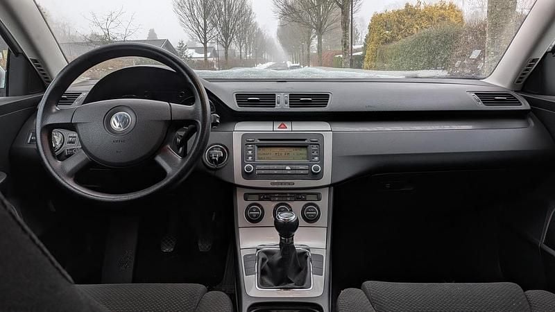 Brugt VW Passat Comfortline 200 HK (147 kW) 2006 Sølvmetal Sedan