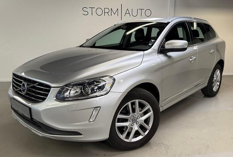 Sølvmetal Brugt 2017 Volvo XC60 Summum SUV | 209.900 kr. (Super pris) - Billede 1/4