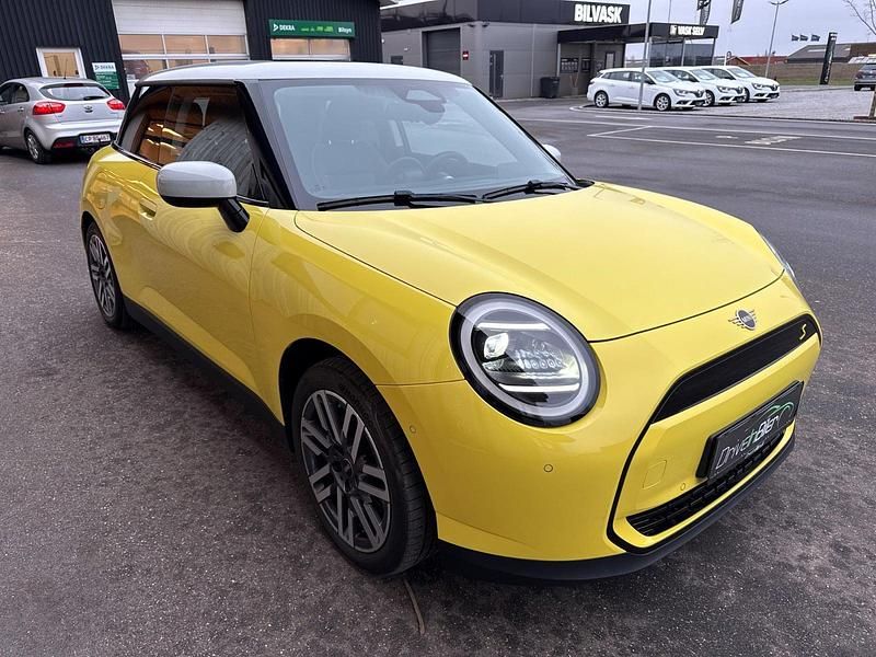 Brugt Mini Cooper SE 160 kW (218 HK) 2024 Gul Hatchback
