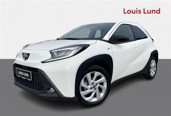 040 pure white Brugt 2023 Toyota Aygo Active Hatchback | 139.900 kr. (Fair pris) - Billede 1/4