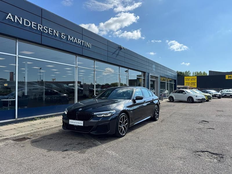Sophistograubrillanteffekt Brugt 2021 BMW 545e M Sport Sedan | 454.400 kr. - Billede 1/4