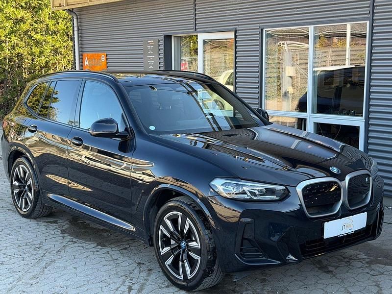 Sortmetal Brugt 2023 BMW iX3 M Sport SUV | 369.900 kr. (Super pris) - Billede 1/4
