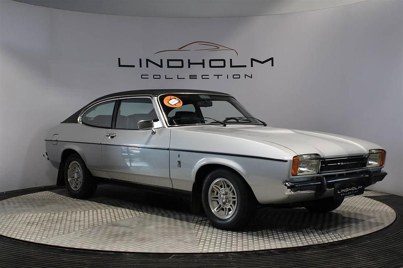 Sølvmetal Brugt 1977 Ford Capri Ghia Coupe | 119.900 kr. - Billede 1/4