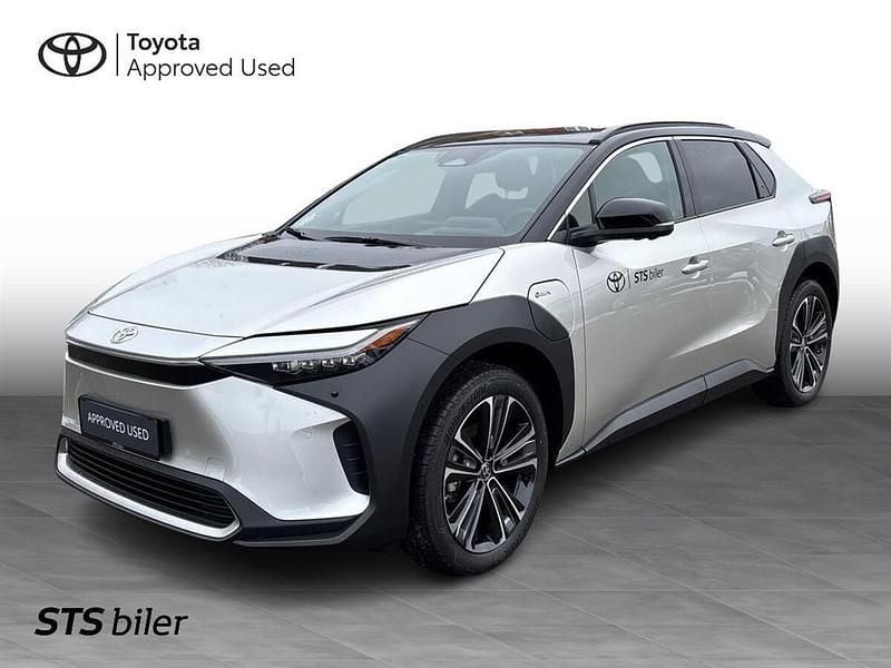 Brugt Toyota bZ4X Executive 150 kW (204 HK) 2025 2mr platinum/astral black SUV