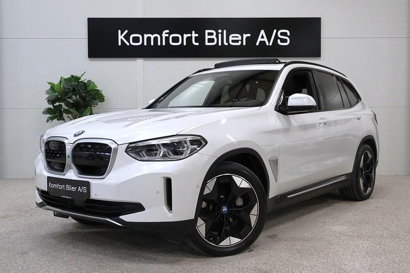 Hvidmetal Brugt 2021 BMW iX3 SUV | 279.900 kr. (Fair pris) - Billede 1/4