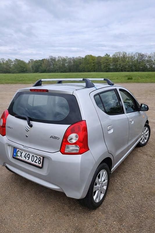 Brugt Suzuki Alto 68 HK (50 kW) 2012 Grå Hatchback
