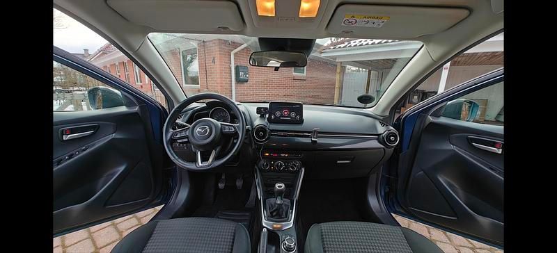 Brugt Mazda 2 Edition 90 HK (66 kW) 2018 Blå Hatchback