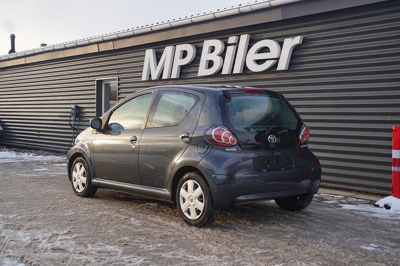 Brugt Toyota Aygo 68 HK (50 kW) 2012 Hatchback