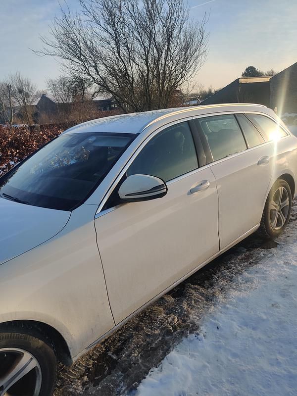 Brugt Mercedes E220 Business 194 HK (142 kW) 2016 Hvid Stationcar