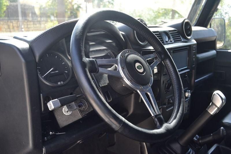 Brugt Land Rover Defender HSE 122 HK (89 kW) 2006 sort SUV