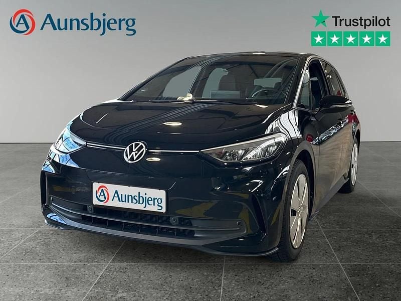 Grenadillschwarz metallic Brugt 2024 VW ID.3 Pro Performance Hatchback | 219.500 kr. (Fair pris) - Billede 1/4